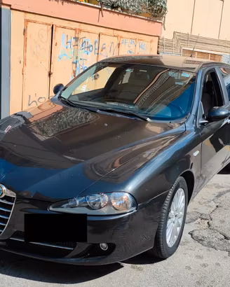 Alfa Romeo 147 1.9 JTDm 150cv Distinctive