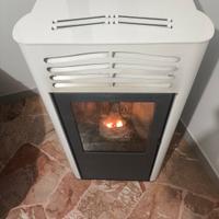 stufa a pellet ad aria Edilkamin  8kw