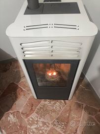 stufa a pellet ad aria Edilkamin  8kw