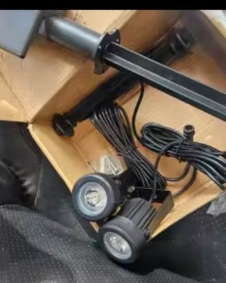 faretti led per esterno con pannello solare 