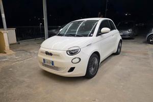 Fiat 500 500e Berlina 42 kWh Icon