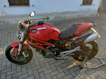 Ducati Monster 696+