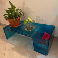 Tavolino e portariviste kartell