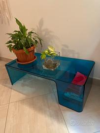 Tavolino e portariviste kartell