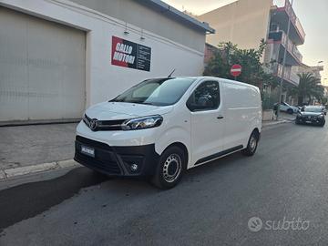 TOYOTA PROACE 2021 L2H1 1.5 120CV