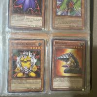 Collezione  completa carte yu gi-oh + deckbox