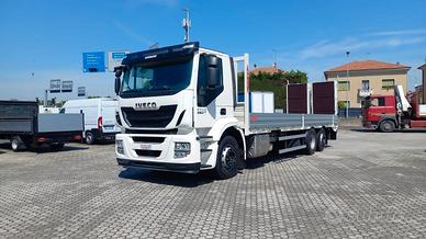 Iveco stralis 330 e6 trasporto macchine operatrici