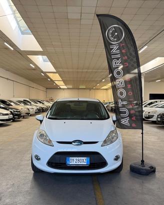 Ford Fiesta 1.4 5 porte Bz.- GPL Titanium