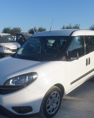Fiat Doblo 5 posti autocarro