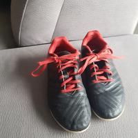 Scarpe calcio bambino Decathlonn. 33
