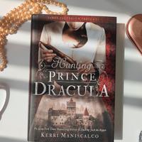 Hunting Prince Dracula| Kerri Maniscalco (INGLESE)