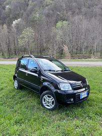 Fiat Panda 1.3 MJT 16V DPF 4x4 Climbing