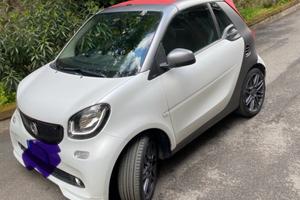 Smart cabrio allestimento brabus