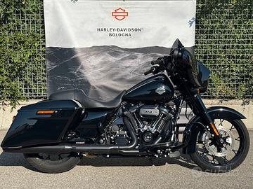 H-D STREET GLIDE 114 SOLO 2000 KM
