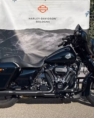 H-D STREET GLIDE 114 SOLO 2000 KM
