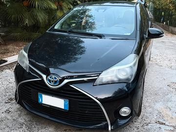Toyota Yaris 1.5 Hybrid Active Automatica 2016