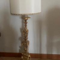 Lampada base in legno oro