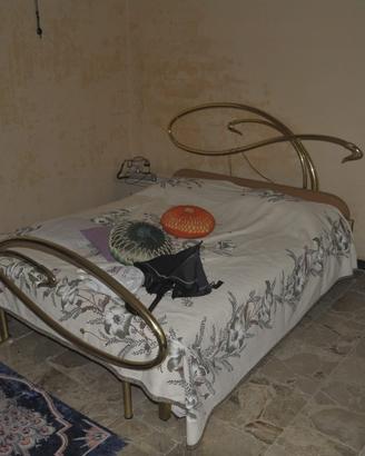 Letto matrimoniale in ottone placcato oro 18kt