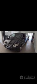 Mercedes Viano 9 posti 