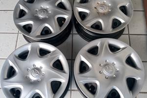 cerchi da 15 in ferro Mazda