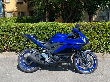 Yamaha R3 2024