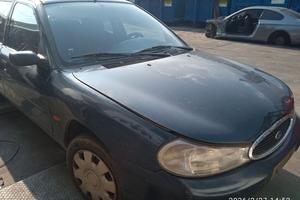 FORD MONDEO 1.8 TD 1998 RKB  PER RICAMBI