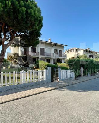 Villa a schiera Bra [Rif. 26035VRG]