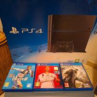 PS4 500 GB + 3 GIOCHI