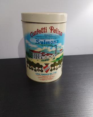 Scatola in Latta Della Confetti Pelino