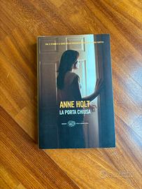 La porta chiusa  Anne Holt Einaudi