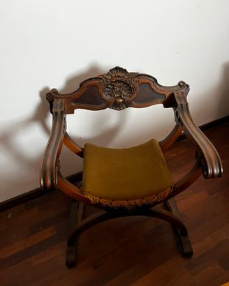 Coppia poltroncine in legno vintage