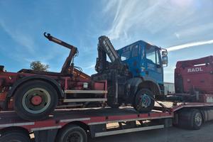eurocargo 4x4 mod. 95E15 scarrabile e gru hiab71