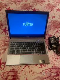 PC NOTEBOOK Fujitsu LifeBook E734 i5 8/256 13.3"