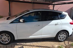 Ford C-Max Titanium