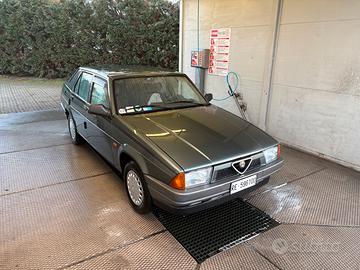 Alfa Romeo Alfa 75 targa oro ASI