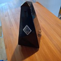 metronomo Wittner Taktell piramidale in legno 