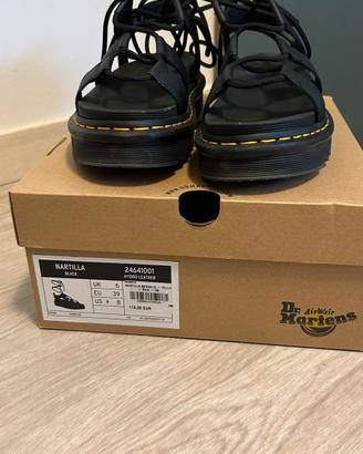 Sandali alla schiava DR. MARTENS 