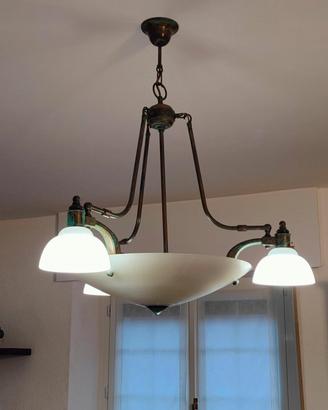 Lampadario in ferro battuto 