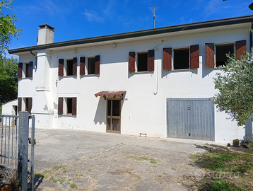 Casa singola con terreno