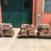 Mattoni per mangiatoia