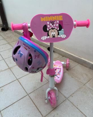 Monopattino tre ruote Minnie con casco