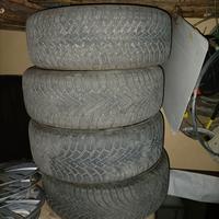 gomme invernali con cerchioni per lancia y