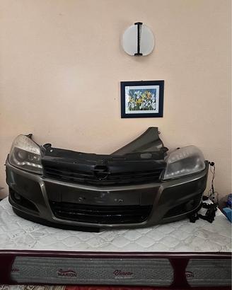 Paraurti completo opel astra h