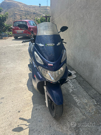 Suzuki Burgman 200 - 2011