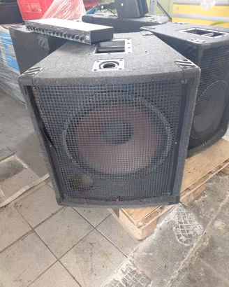 casse passive e 2 casse attive proel 