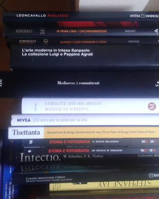 Libri foto storia cucina case guerra arte musica