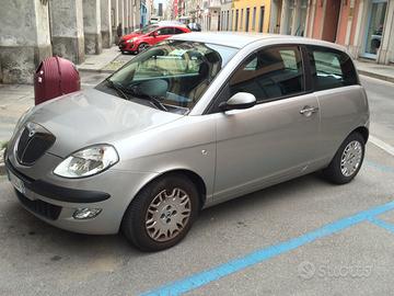 Pezzi di ricambio Lancia y fino al 2012