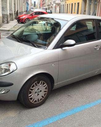 Pezzi di ricambio Lancia y fino al 2012