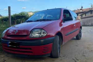 Renault clio 2000