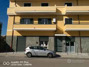 2 LOCALI 100MQ e 125 mq o 225 MQ Casoria